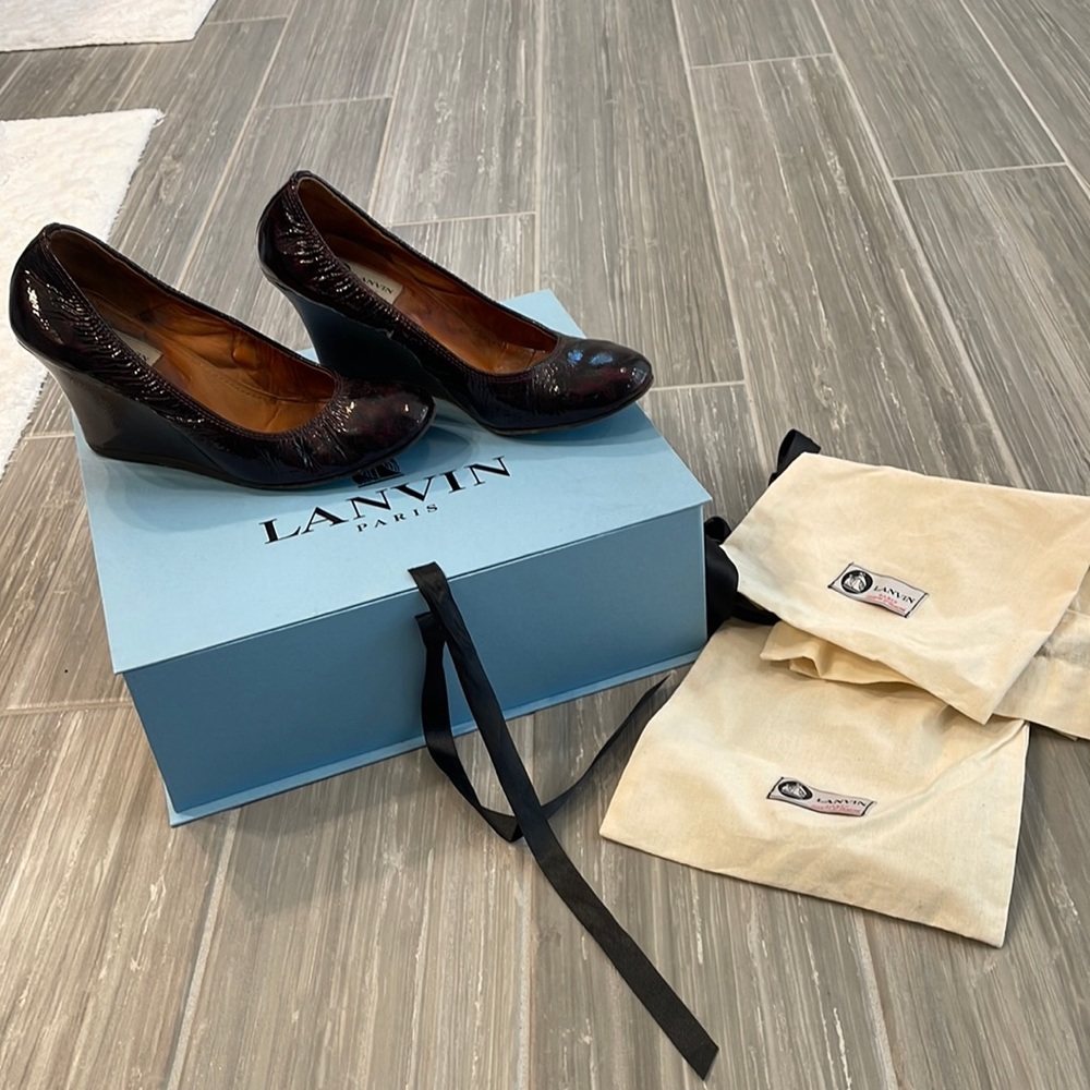 Lanvin burgundy patent wedge ballet shoes, size 38 (8 us)